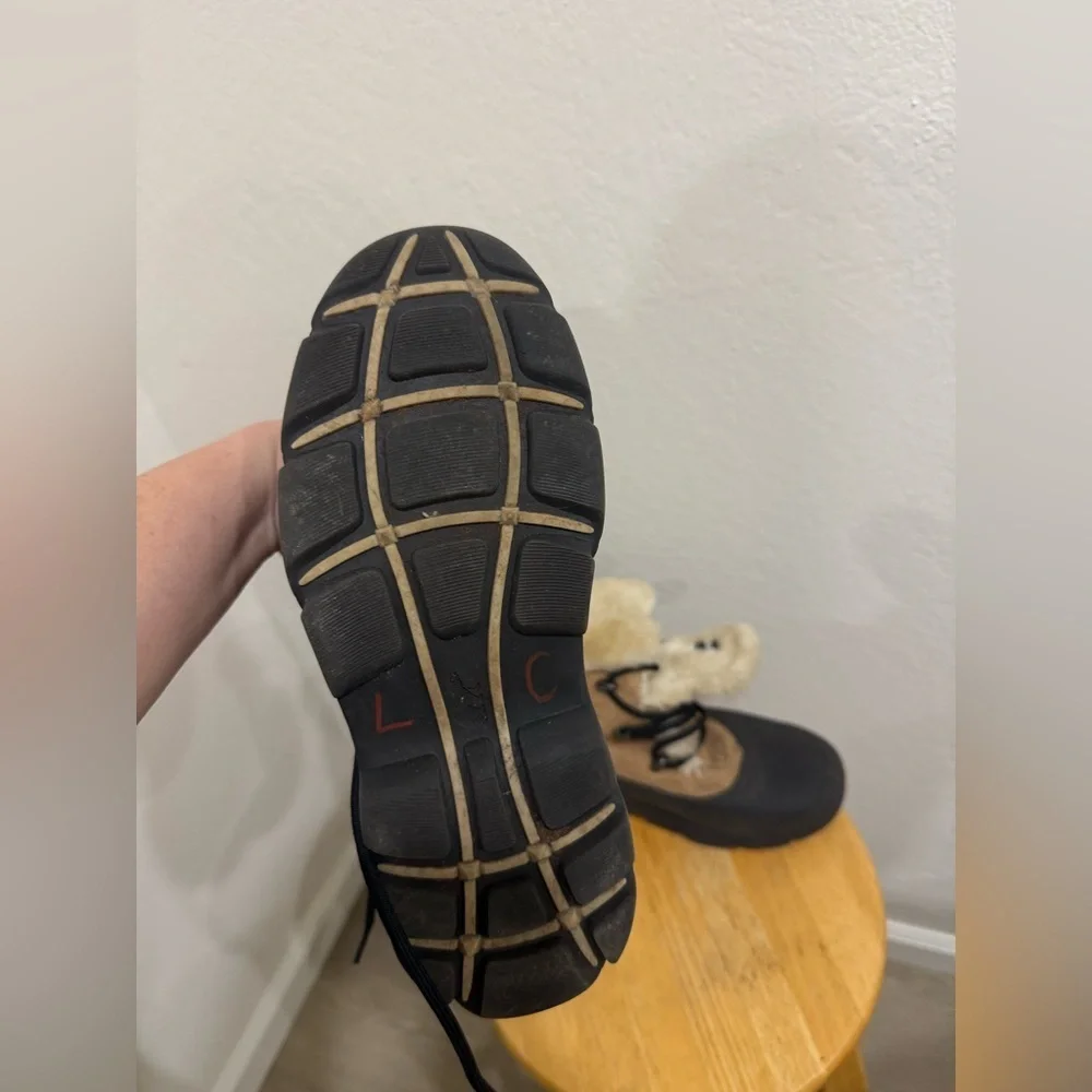 Sorel good used
